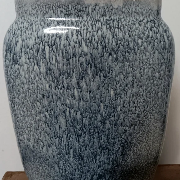 Vintage Royal Hickman "Petty" Glaze Pillow Vase